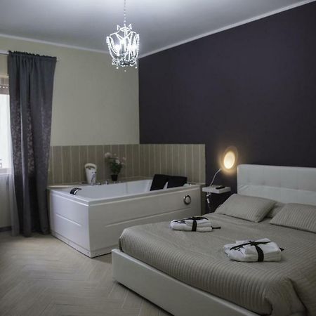 Il Centro Short Lets Hotel Valguarnera Caropepe Exterior photo