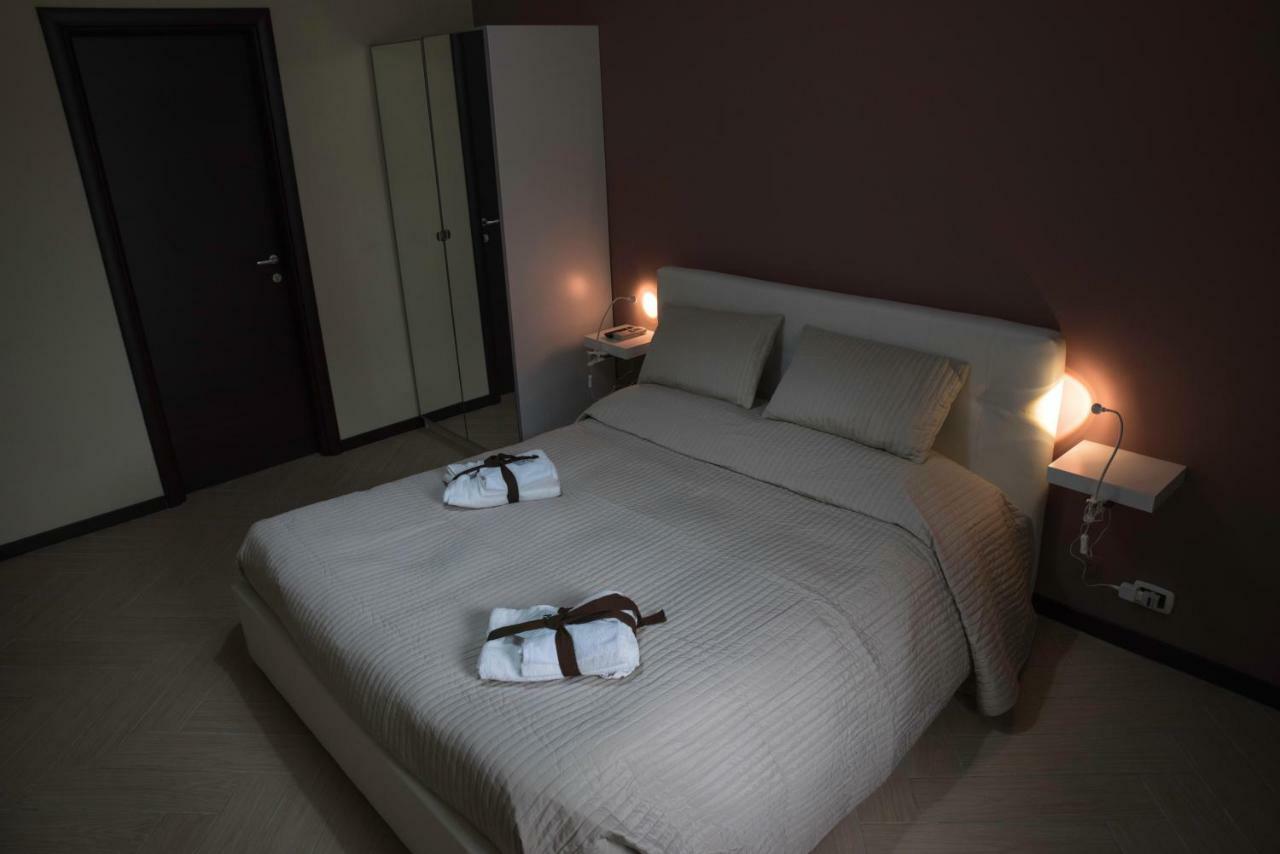 Il Centro Short Lets Hotel Valguarnera Caropepe Exterior photo